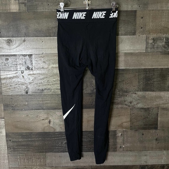 SOLD Nike Sportswear Leggings Small - Picture 3 of 3
